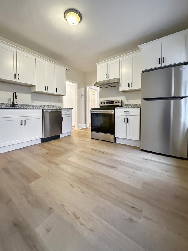 Photo - 55 Hollander St Unit 2