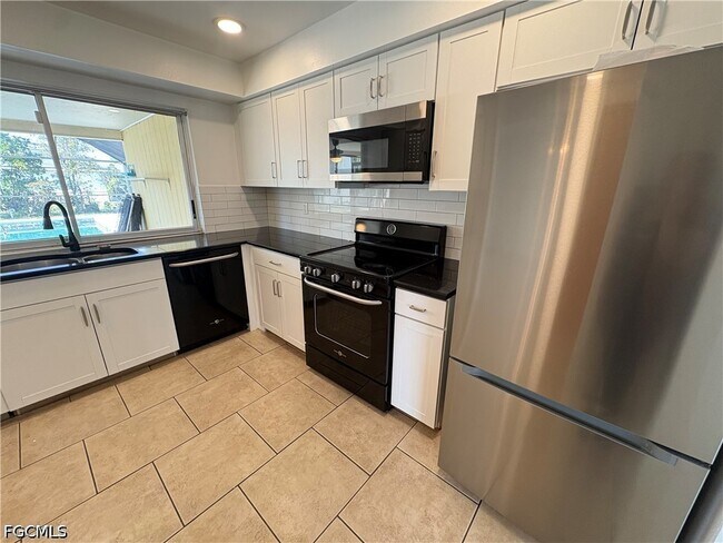 Photo - 311 SW 48th Terrace