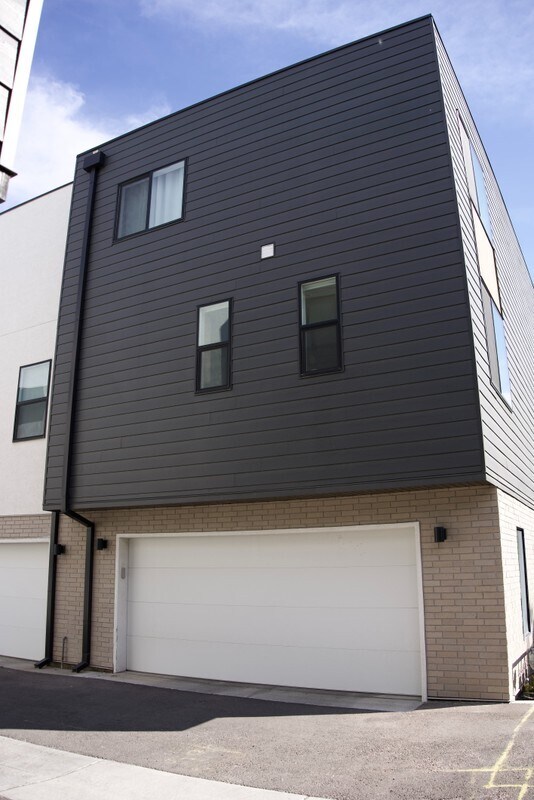 Photo - 527 W 620 N