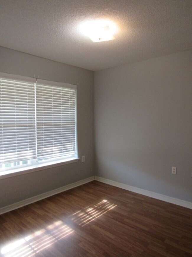 Photo - Easy access to bases, I-10 & Navy Federal campus!