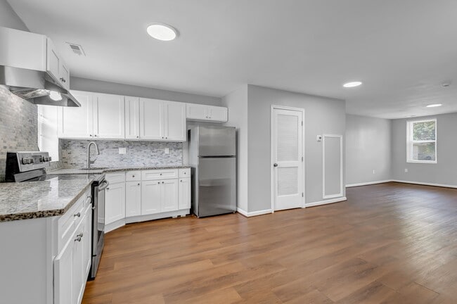 Photo - 2103 Chelsea Terrace
