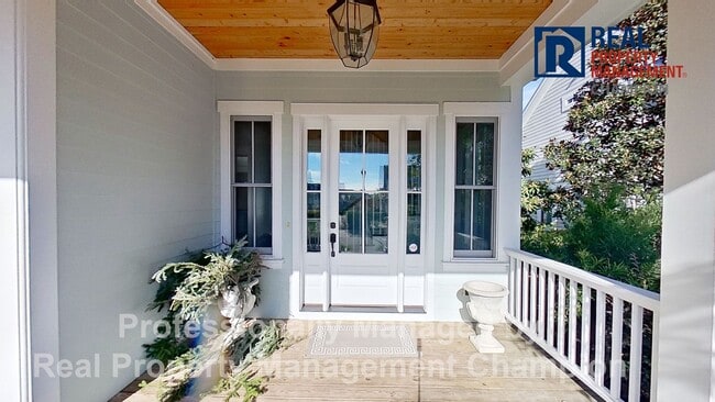 Building Photo - Exquisite Executive Home in Autumn Hall