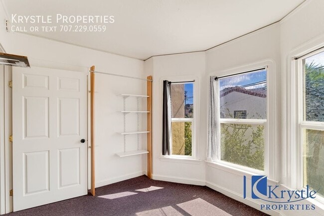 Photo - **Presented exclusively through Krystle Pr... Unit C