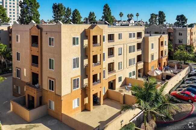 Building Photo - 3550 Lebon Dr Unit 6416 Rental