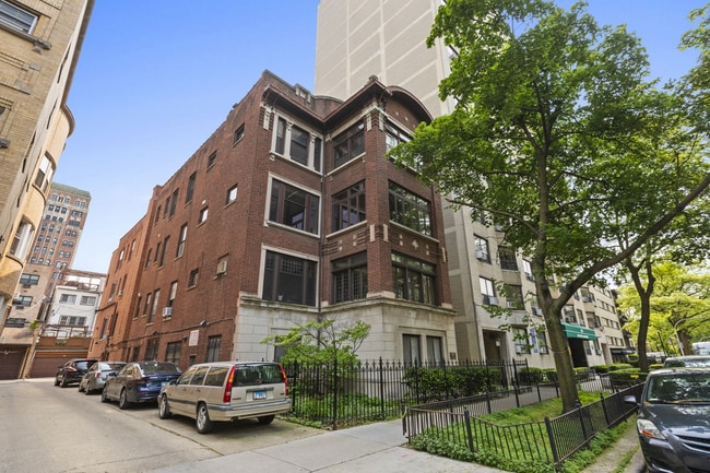 Photo - 433 W Wellington Ave Unidad 2S Rental