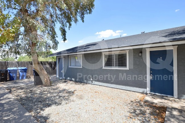 Photo - 3004 E Waltann Ln Unidad 7