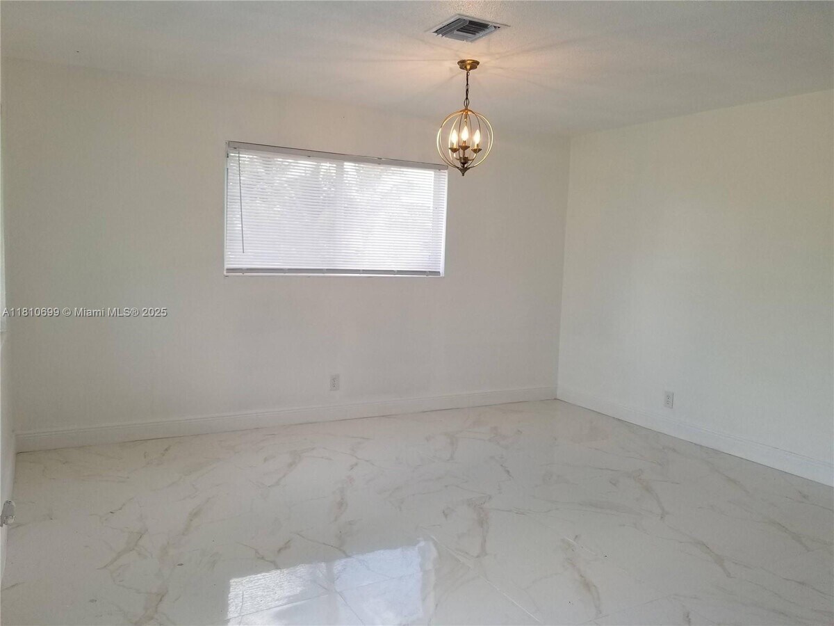 Photo - 5641 NW 15th St Unit 2