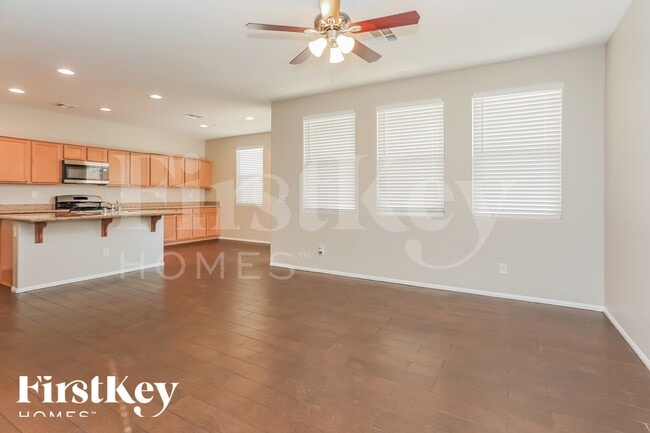 Photo - 7506 Edgartown Harbor St