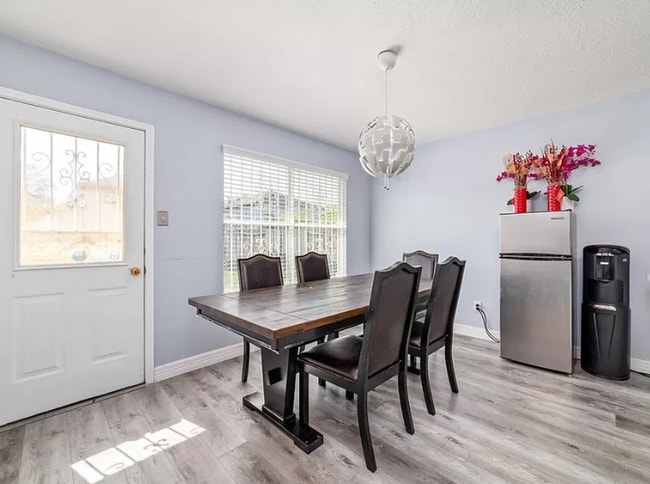 Photo - 10207 Revelstoke Dr