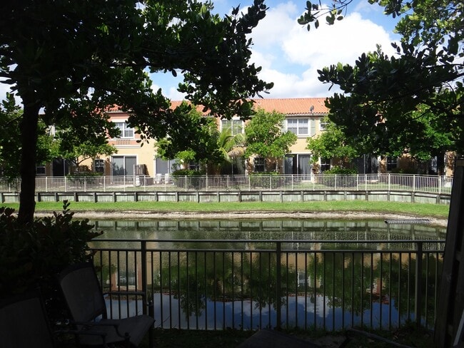 Photo - 4929 N Harbor Isles Dr