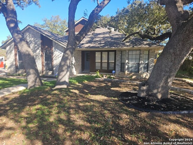 Beautiful Renovated Home on Corner Lot! - Beautiful Renovated Home on Corner Lot!