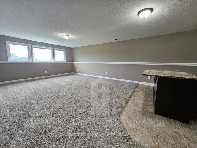 Photo - 575 Chariot Way House