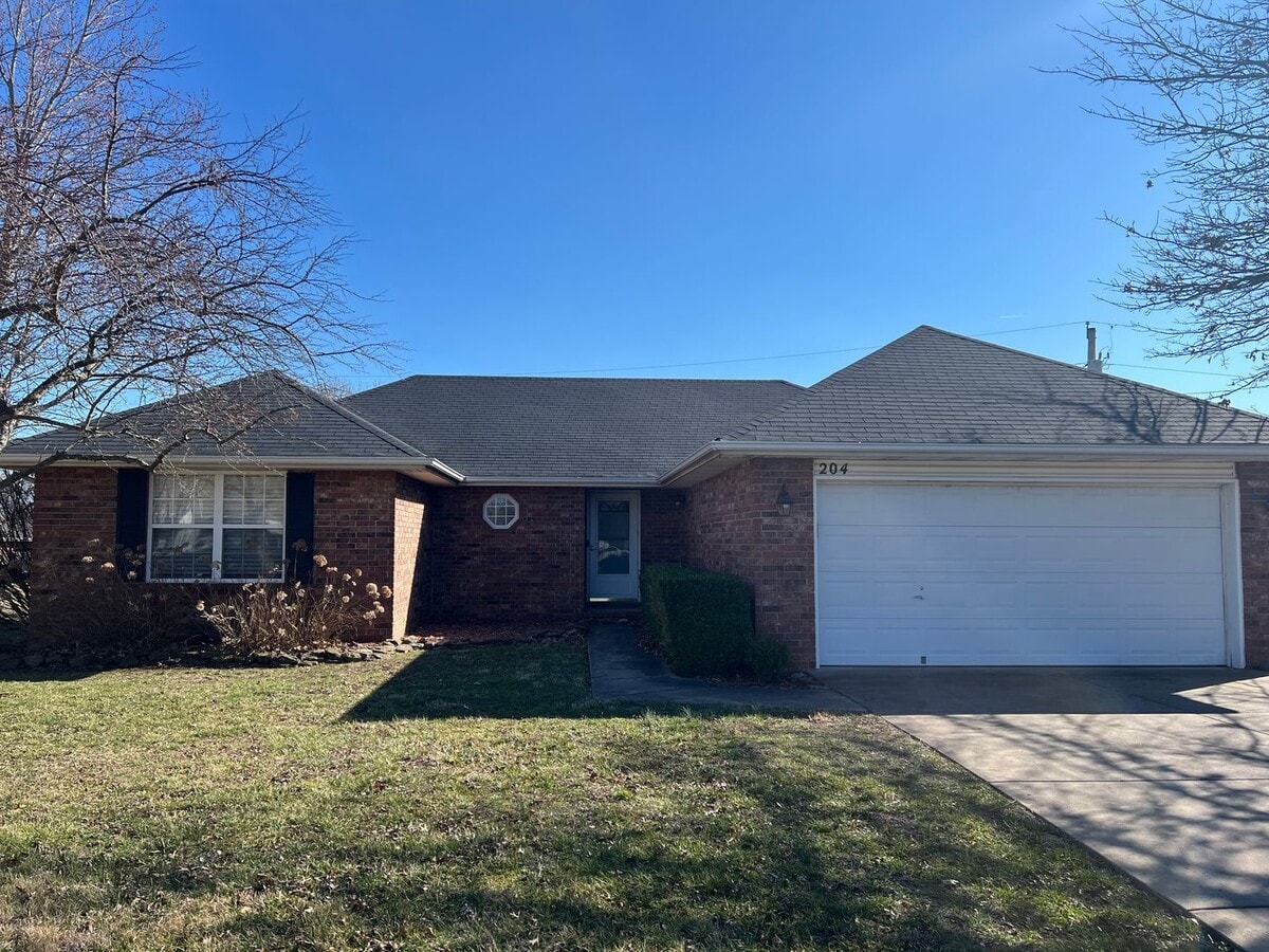 3 Bedroom, 2 Bathroom in Nixa - 3 Bedroom, 2 Bathroom in Nixa