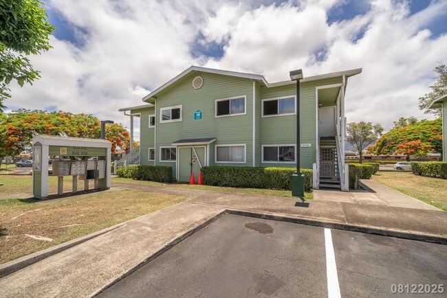2br/1ba/2pkg Townhouse in Mililani - 2br/1ba/2pkg Townhouse in Mililani