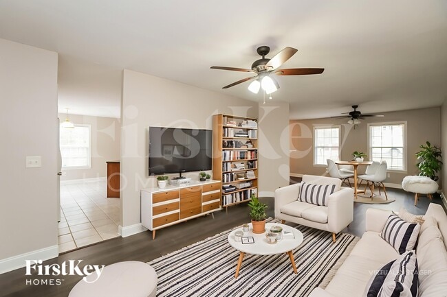 Photo - 1237 State Rd S-8-806