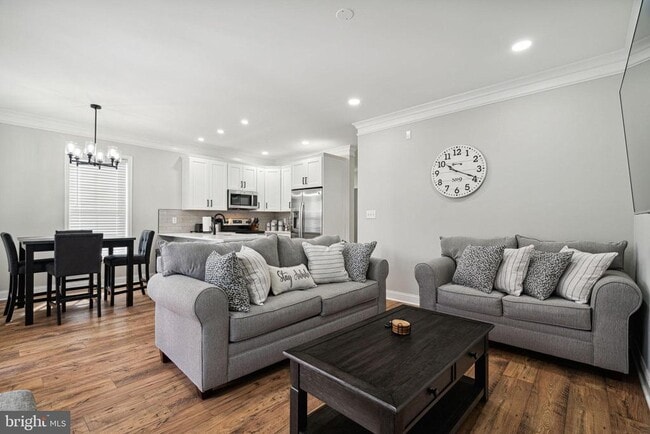 Photo - 48 Evergreen Ln