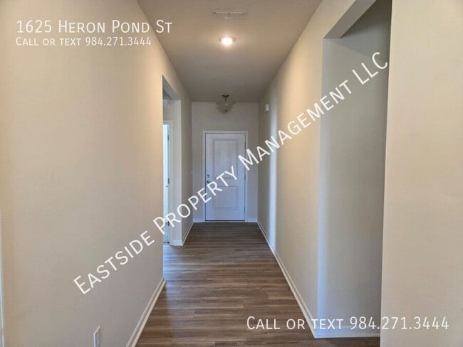Photo - 1625 Heron Pond St