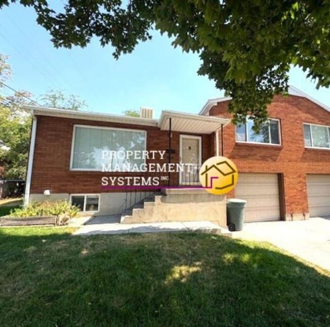 Building Photo - 3 Bedroom Duplex in Sugarhouse! Unit 1777