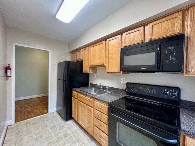 1303 N Ode St Unit 214