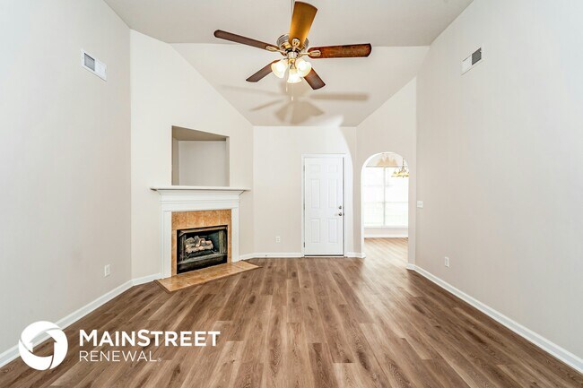 Photo - 134 Ashby St