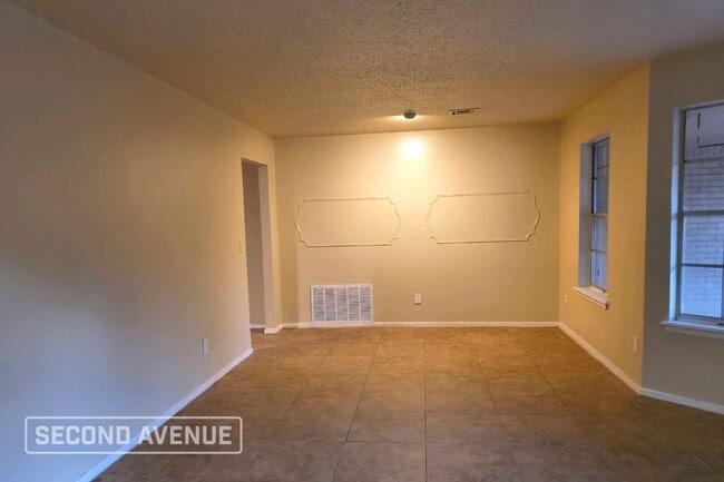 Photo - 5608 Highley Dr