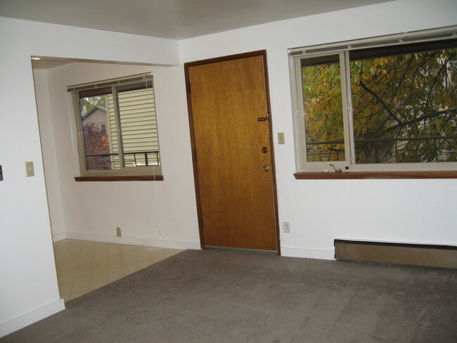 Photo - 3659 Dayton Ave N Unit #3