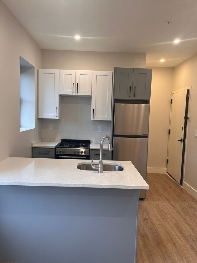 Photo - 269 Martin Luther King Jr Dr