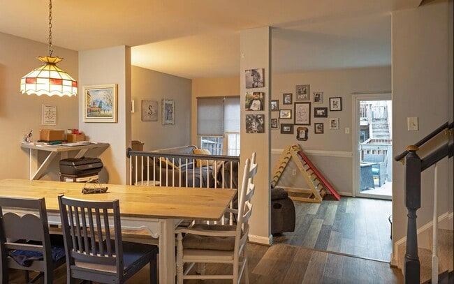 Photo - 1719 Wood Carriage Way