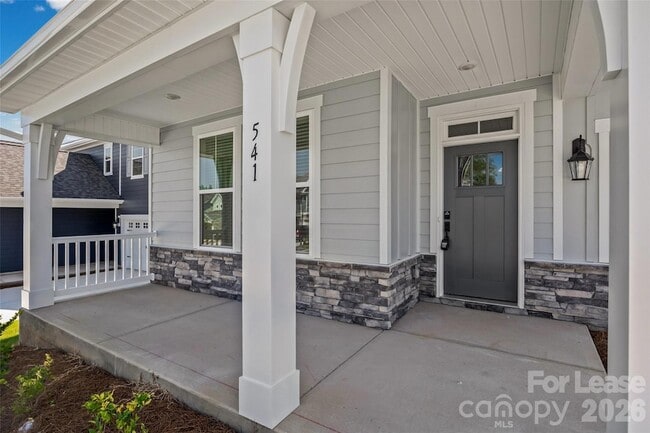 Photo - 541 Mahogany Rd
