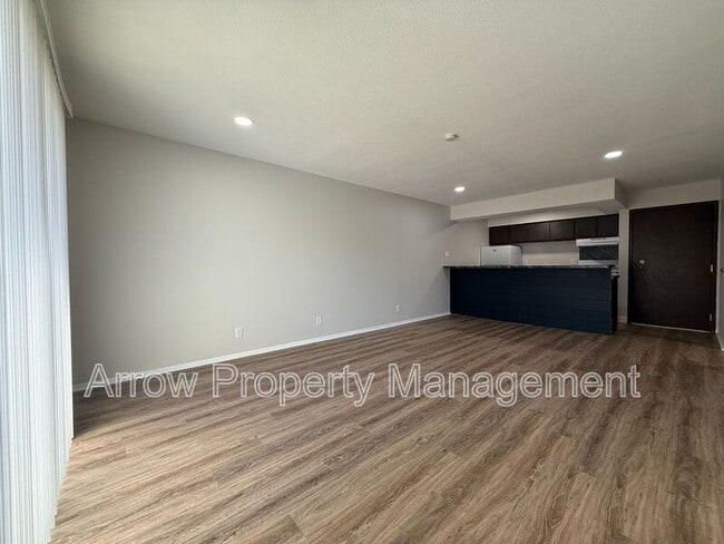 Photo - 649 S 18th St