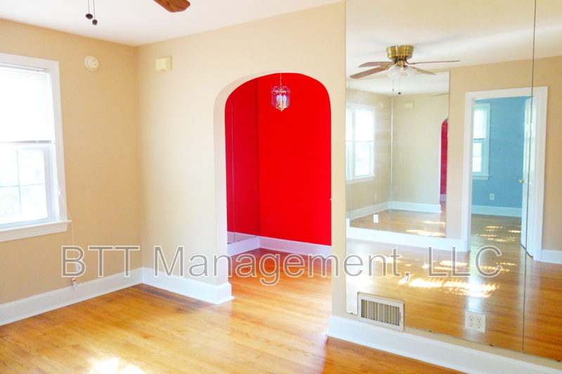 Photo - 800 Maplewood Ave