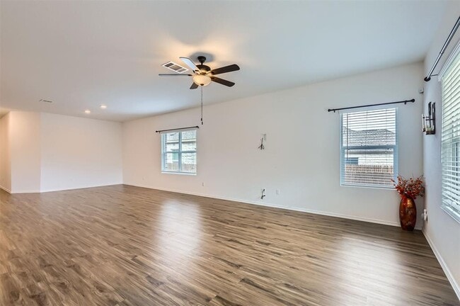Photo - 1632 Woolsey Wy