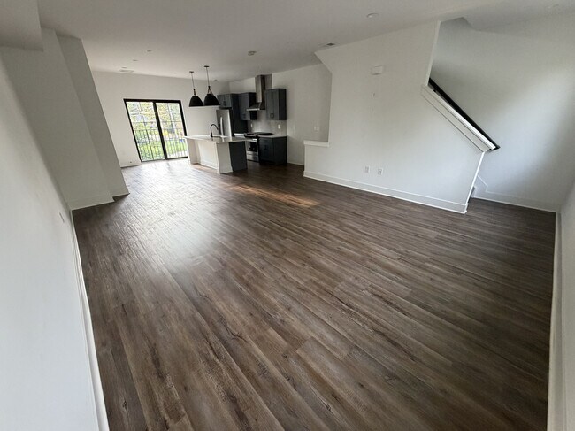 Photo - 355 Loeffler Ave