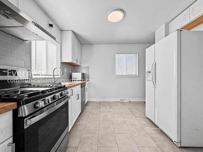 Photo - 1561 S Zuni St