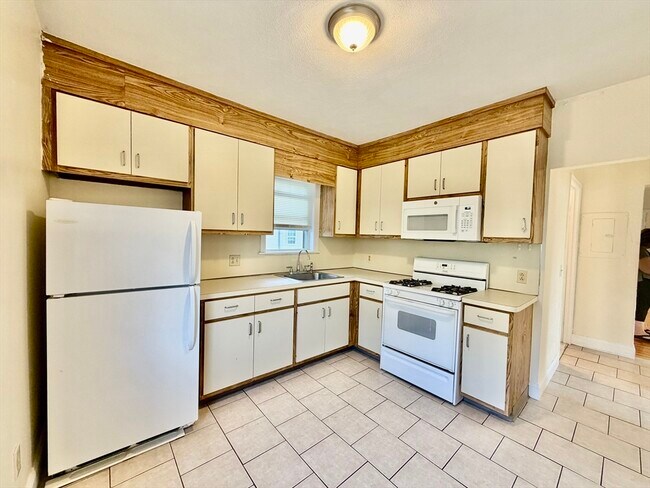 Photo - 9 Miller Stile Rd Unit 3