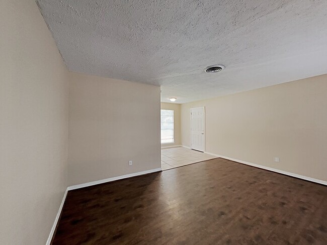 Photo - 10322 Antrim Ln