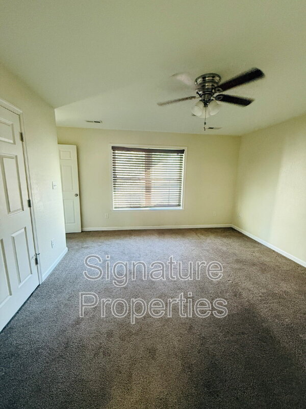 Photo - 3239 Granby St