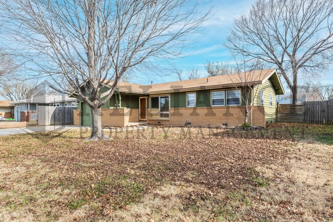 Photo - 3240 S Custer Ave