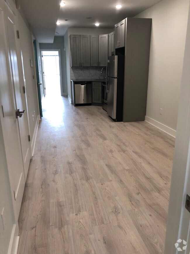 Building Photo - 28 South 48th St Unit 2 Rental