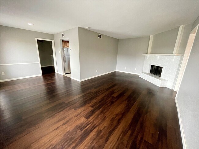 Photo - 1516 Bay Area Blvd Unit E4