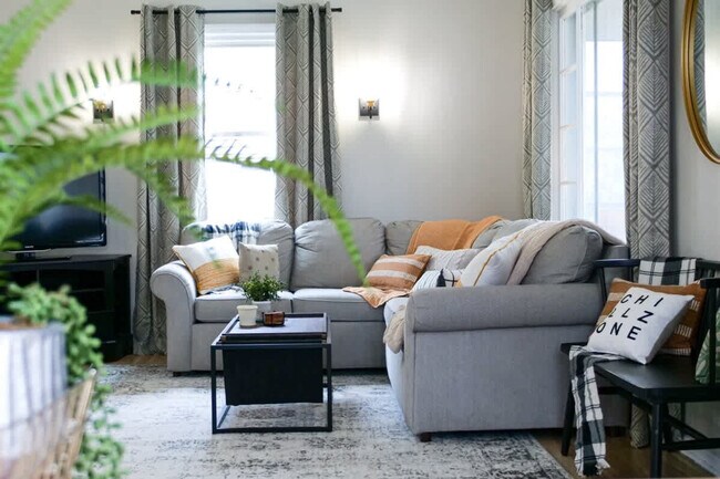 713 Crosby St Unidad SI ID1496092P