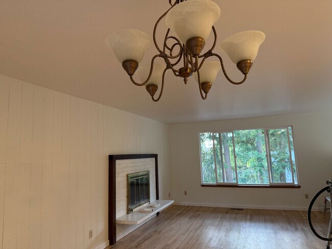 Photo - 18510 3rd Pl NW