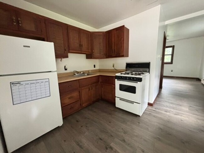 Photo - Studio Apartment | 1 Bed | 1 Bath - Great Value Unit Willey St - A