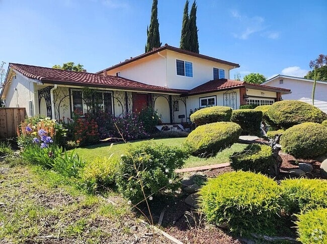 Building Photo - COMING SOON $5200 -- BEAUTIFUL 4BED HOME I...