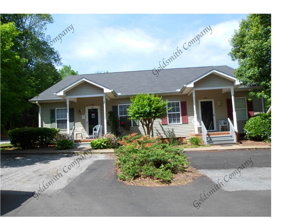 Photo - 215 A Hillandale Road-Newly Renovated!