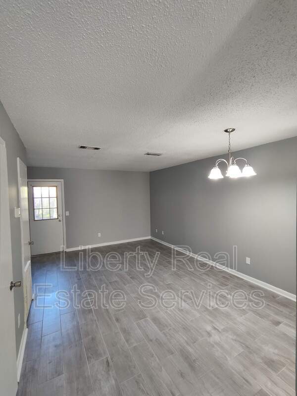 Photo - 107 Gilbert St Unit Apt 5