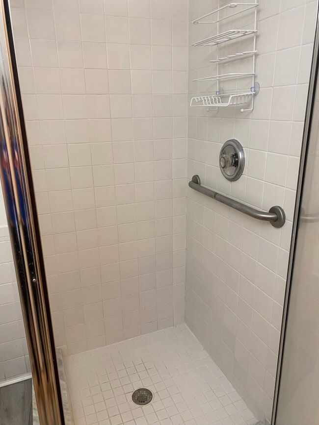 Photo - 1312 Highlands Dr Unit 2
