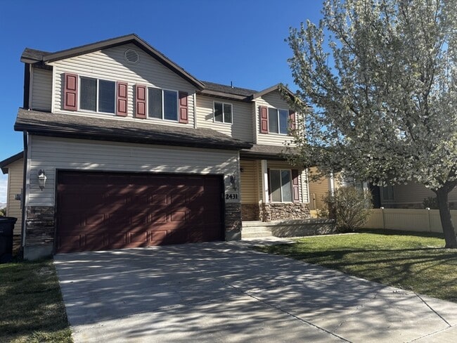 Building Photo - Single Family Home- Eagle Mountain City Center