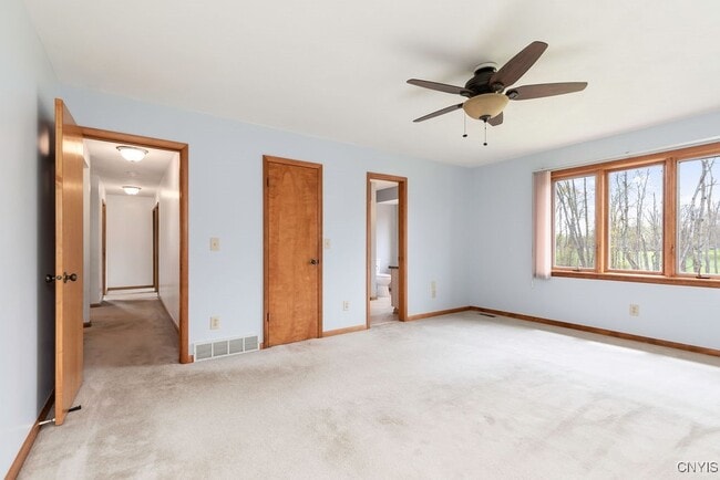 Photo - 3293 Greenleafe Dr