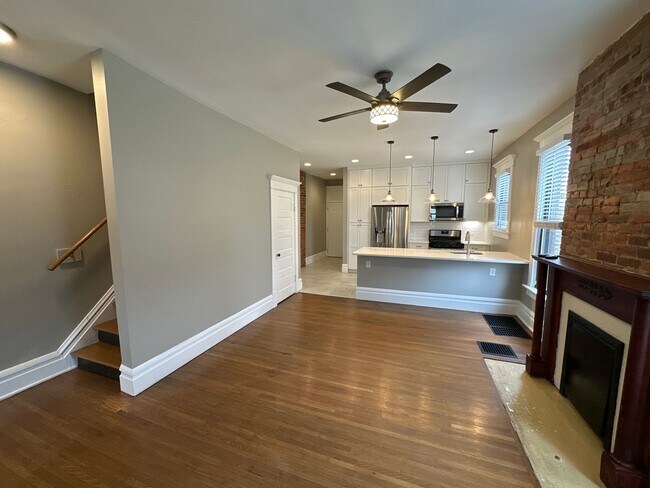 Photo - 1555 Hunter Ave Unit 1557